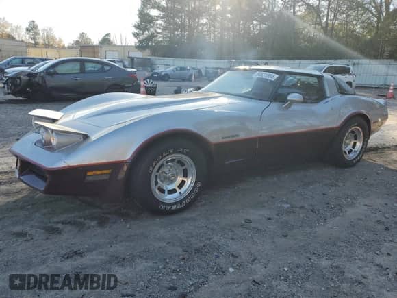 1982 Chevrolet Corvette с VIN 1G1AY8782C5104027, выставлен на аукционе Copart как лот 84831004 с пробегом 39 171 миль миль и Чистый • Clean title. История ставок и продаж доступна на DreamBid. Изображение 1.