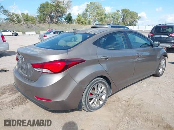 2015 Hyundai Elantra SE with VIN 5NPDH4AE9FH595244, listed as a IAAI auction lot 43310572 with Not provided miles and . Bid and sale history available at DreamBid. Image 4.