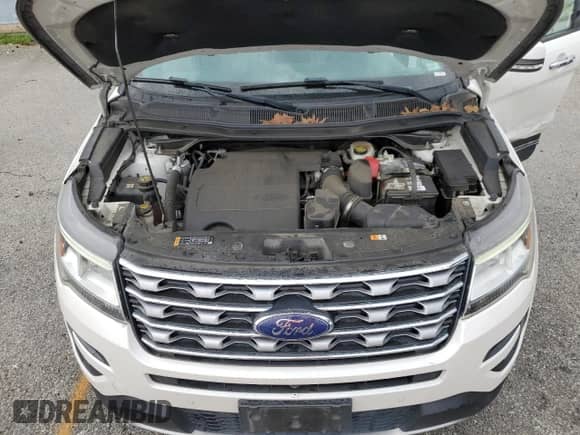 2017 Ford Explorer Limited z VIN 1FM5K8F8XHGC35774, wystawiony jako Copart lot #70104315 z przebiegiem 109 548 mil mil oraz Czysty tytuł • Clean title. Historia ofert i sprzedaży dostępna na DreamBid. Obrazek 12.