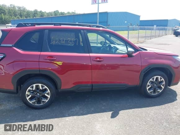 2025 Subaru Forester Premium z VIN JF2SLDBC2SH504702, wystawiony jako IAAI lot #42813571 z przebiegiem 2 759 mil mil oraz . Historia ofert i sprzedaży dostępna na DreamBid. Obrazek 13.