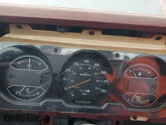 1987 Dodge Trucks with VIN 1B7HD14T9HS384894, listed as a Copart auction lot 57977035 with 98,864 mi miles and Salvage title. Bid and sale history available at DreamBid. Image 9.