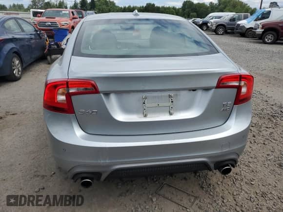 2018 Volvo S60 Dynamic с VIN YV140MTLXJ2452438, выставлен на аукционе Copart как лот 64044385 с пробегом 69 597 миль миль и Списание • Salvage title. История ставок и продаж доступна на DreamBid. Изображение 6.