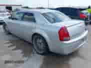 2006 Chrysler 300 with VIN 2C3KA43R56H388097, listed as a IAAI auction lot 42445205 with 146,572 mi miles and . Bid and sale history available at DreamBid. Image 3.