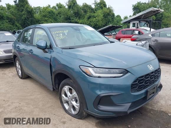 2025 Honda HR-V LX с VIN 3CZRZ1H39SM710915, выставлен на аукционе IAAI как лот 42909507 с пробегом 2 773 миль миль и . История ставок и продаж доступна на DreamBid. Изображение 6.