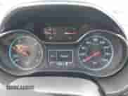 2018 Chevrolet Cruze LT z VIN 1G1BH5SE9J7130948, wystawiony jako IAAI lot #41813183 z przebiegiem 106 663 mil mil oraz . Historia ofert i sprzedaży dostępna na DreamBid. Obrazek 7.