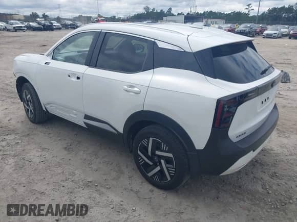 2025 Nissan Kicks SV with VIN 3N8AP6CAXSL302560, listed as a IAAI auction lot 43317703 with 28,922 mi miles and . Bid and sale history available at DreamBid. Image 3.
