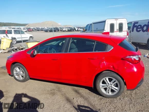 2017 Chevrolet Cruze LT с VIN 3G1BE6SM8HS516374, выставлен на аукционе IAAI как лот 43396574 с пробегом 106 585 миль миль и . История ставок и продаж доступна на DreamBid. Изображение 14.