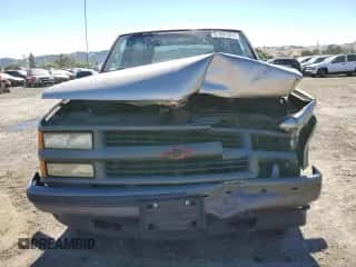 1999 Chevrolet Tahoe с VIN 3GNEK18R5XG184695, выставлен на аукционе Copart как лот 67697224 с пробегом 135 316 миль миль и Списание • Salvage title. История ставок и продаж доступна на DreamBid. Изображение 5.