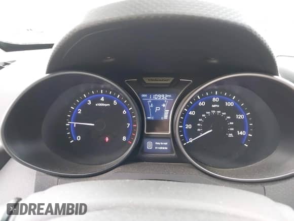 2013 Hyundai Veloster Turbo z VIN KMHTC6AE2DU130048, wystawiony jako IAAI lot #42384247 z przebiegiem 110 992 mil mil oraz . Historia ofert i sprzedaży dostępna na DreamBid. Obrazek 7.