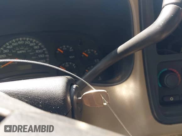 2004 Chevrolet Tahoe Z71 with VIN 1GNEK13Z24R270730, listed as a IAAI auction lot 42690874 with 303,256 mi miles and . Bid and sale history available at DreamBid. Image 11.