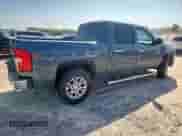 2012 Chevrolet Silverado 1500 LS z VIN 3GCPCREA9CG157053, wystawiony jako Copart lot #72037255 z przebiegiem 240 289 mil mil oraz Szkoda całkowita • Salvage title. Historia ofert i sprzedaży dostępna na DreamBid. Obrazek 3.