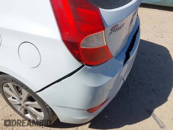 2013 Hyundai Accent SE with VIN KMHCU5AEXDU097453, listed as a IAAI auction lot 43424128 with 234,011 mi miles and . Bid and sale history available at DreamBid. Image 13.