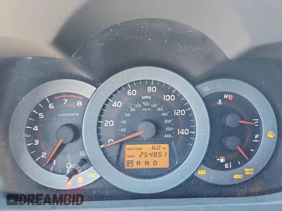 2006 Toyota RAV4 Sport with VIN JTMBK32V566008534, listed as a Copart auction lot 82728365 with 254,851 mi miles and Clean title. Bid and sale history available at DreamBid. Image 9.