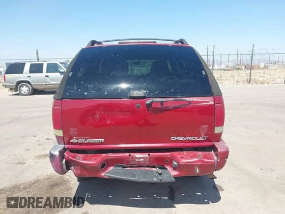 2002 Chevrolet Blazer LS с VIN 1GNCS18W92K177862, выставлен на аукционе IAAI как лот 42587989 с пробегом 207 236 миль миль и . История ставок и продаж доступна на DreamBid. Изображение 17.