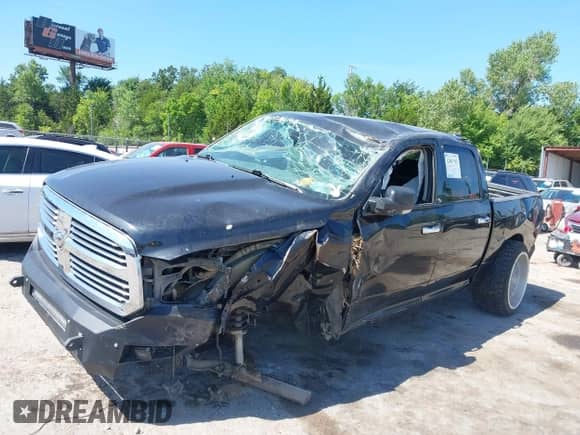 2016 Ram 1500 Big Horn z VIN 1C6RR7LT8GS146888, wystawiony jako IAAI lot #42807561 z przebiegiem 160 092 mil mil oraz . Historia ofert i sprzedaży dostępna na DreamBid. Obrazek 6.