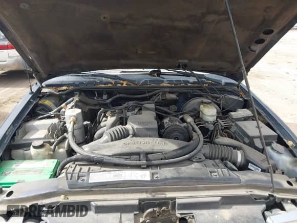 2000 Chevrolet S-10 LS with VIN 1GCCS195XY8241217, listed as a IAAI auction lot 42817231 with 157,044 mi miles and . Bid and sale history available at DreamBid. Image 10.