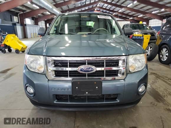 2011 Ford Escape XLT с VIN 1FMCU9DG9BKA42635, выставлен на аукционе Copart как лот 84235825 с пробегом 129 725 миль миль и Чистый • Clean title. История ставок и продаж доступна на DreamBid. Изображение 5.