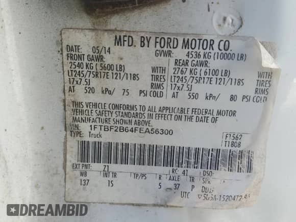 2015 Ford F-250 XL z VIN 1FTBF2B64FEA56300, wystawiony jako Copart lot #68906685 z przebiegiem 277 739 mil mil oraz Czysty tytuł • Clean title. Historia ofert i sprzedaży dostępna na DreamBid. Obrazek 12.