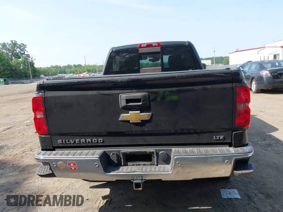 2014 Chevrolet Silverado 1500 LTZ z VIN 1GCVKSECXEZ399579, wystawiony jako IAAI lot #42442708 z przebiegiem 167 046 mil mil oraz . Historia ofert i sprzedaży dostępna na DreamBid. Obrazek 16.