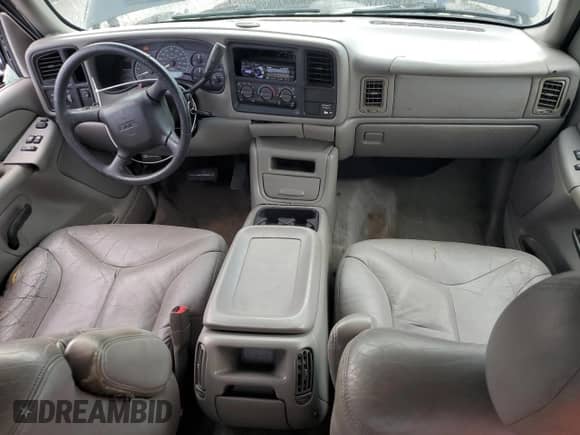 2000 GMC Sierra 1500 SLE with VIN 1GTEC19T8YZ168086, listed as a Copart auction lot 71090405 with 114,992 mi miles and Non repairable. Bid and sale history available at DreamBid. Image 8.