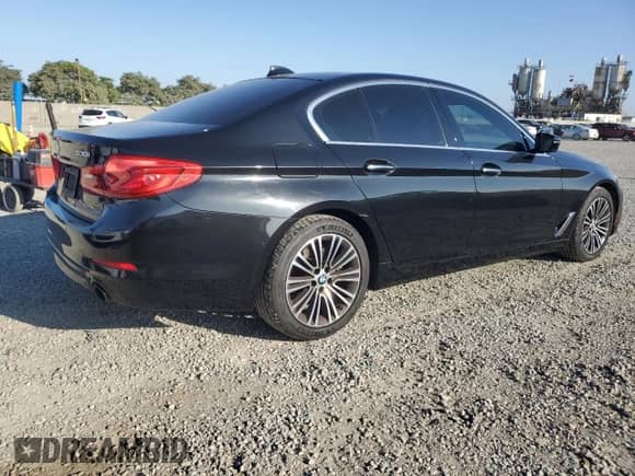 2018 BMW 5 Series 530i с VIN WBAJA5C5XJG898652, выставлен на аукционе Copart как лот 85864915 с пробегом 156 587 миль миль и Чистый • Clean title. История ставок и продаж доступна на DreamBid. Изображение 3.