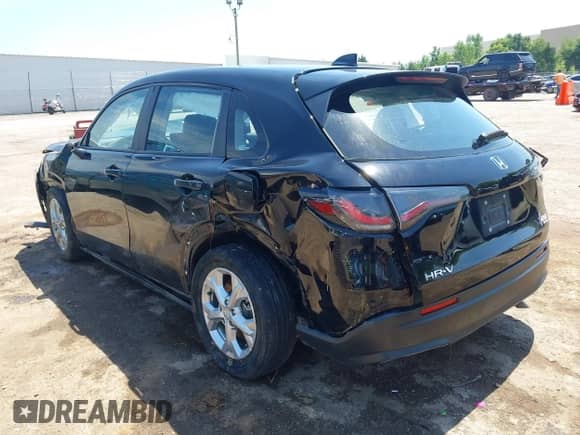 2024 Honda HR-V LX с VIN 3CZRZ1H39RM715655, выставлен на аукционе IAAI как лот 42949409 с пробегом 53 369 миль миль и . История ставок и продаж доступна на DreamBid. Изображение 3.