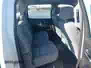 2017 Chevrolet Silverado 1500 Work Truck z VIN 3GCUKNEC4HG478604, wystawiony jako IAAI lot #41346788 z przebiegiem 164 323 mil mil oraz . Historia ofert i sprzedaży dostępna na DreamBid. Obrazek 8.