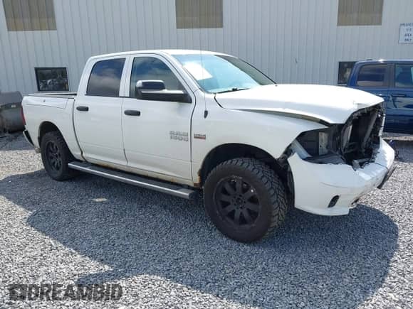 2017 Ram 1500 Express with VIN 1C6RR7KT4HS517788, listed as a IAAI auction lot 43152315 with 158,357 mi miles and . Bid and sale history available at DreamBid. Image 1.
