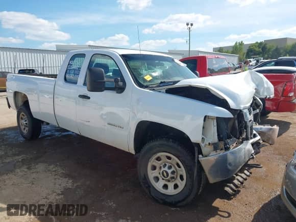 2013 Chevrolet Silverado 3500HD с VIN 1GC2CZCG6DZ201044, выставлен на аукционе IAAI как лот 43328434 с пробегом 230 821 миль миль и . История ставок и продаж доступна на DreamBid. Изображение 14.