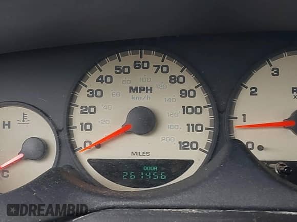2003 Dodge Neon SE with VIN 1B3AS26C83D129680, listed as a IAAI auction lot 42542958 with 261,456 mi miles and . Bid and sale history available at DreamBid. Image 15.