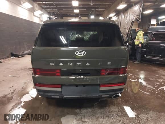 2025 Hyundai Santa Fe Limited with VIN 5NMP4DGL2SH075571, listed as a IAAI auction lot 41471700 with 5,063 mi miles and . Bid and sale history available at DreamBid. Image 15.