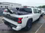 2025 Nissan Frontier SV с VIN 1N6ED1EJ8SN610734, выставлен на аукционе IAAI как лот 42210100 с пробегом 8 465 миль миль и . История ставок и продаж доступна на DreamBid. Изображение 4.