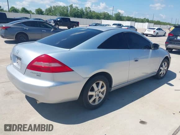 2005 Honda Accord EX-L с VIN 1HGCM82615A003123, выставлен на аукционе IAAI как лот 43150385 с пробегом 275 458 миль миль и . История ставок и продаж доступна на DreamBid. Изображение 4.