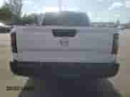 2024 Nissan Frontier SV z VIN 1N6ED1EJ9RN675683, wystawiony jako Copart lot #59752255 z przebiegiem 11 591 mil mil oraz Szkoda całkowita • Salvage title. Historia ofert i sprzedaży dostępna na DreamBid. Obrazek 6.