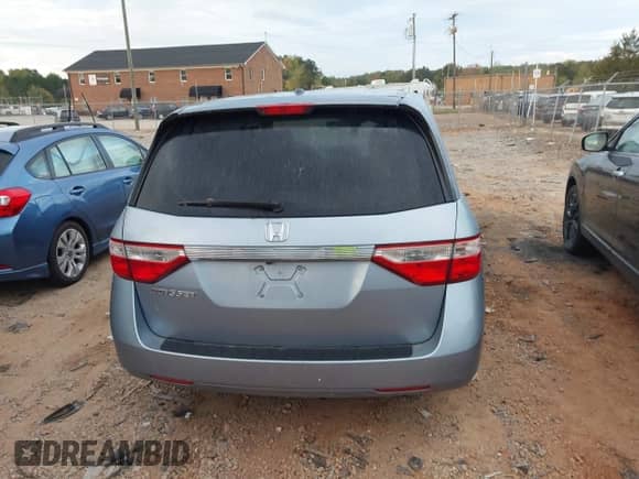 2013 Honda Odyssey EX-L с VIN 5FNRL5H66DB001116, выставлен на аукционе IAAI как лот 43389130 с пробегом 206 380 миль миль и . История ставок и продаж доступна на DreamBid. Изображение 16.
