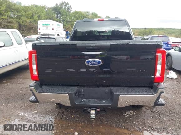 2026 Ford F-250 XL with VIN 1FT7W2BN6TEC24382, listed as a IAAI auction lot 43566771 with 451 mi miles and . Bid and sale history available at DreamBid. Image 16.