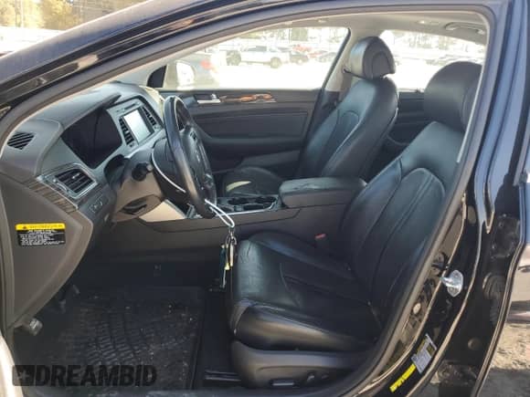 2015 Hyundai Sonata Sport с VIN 5NPE34AF7FH223123, выставлен на аукционе Copart как лот 89820305 с пробегом 124 023 миль миль и Списание • Salvage title. История ставок и продаж доступна на DreamBid. Изображение 7.