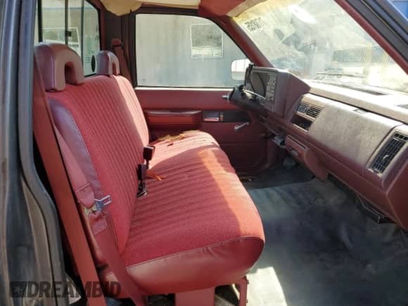 1993 GMC Sierra 1500 с VIN 1GTDC14Z2PE539076, выставлен на аукционе Copart как лот 71788105 с пробегом 128 840 миль миль и Списание • Salvage title. История ставок и продаж доступна на DreamBid. Изображение 10.