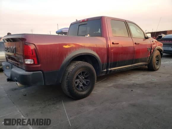 2017 Ram 1500 Rebel z VIN 1C6RR7YTXHS850780, wystawiony jako Copart lot #63870785 z przebiegiem 91 040 mil mil oraz Szkoda całkowita • Salvage title. Historia ofert i sprzedaży dostępna na DreamBid. Obrazek 3.