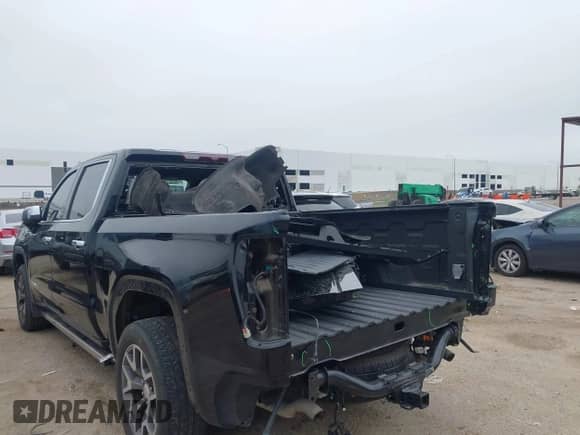 2022 GMC Sierra 1500 Denali z VIN 3GTUUGED6NG676613, wystawiony jako IAAI lot #43119392 z przebiegiem 22 278 mil mil oraz . Historia ofert i sprzedaży dostępna na DreamBid. Obrazek 6.