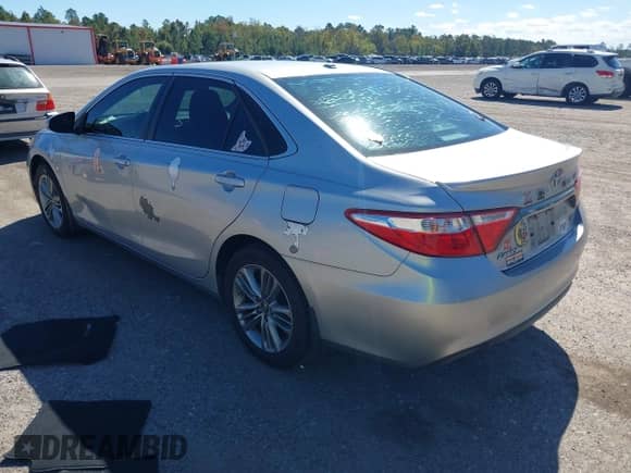 2016 Toyota Camry XLE with VIN 4T1BF1FK2GU217280, listed as a IAAI auction lot 43458562 with 206,440 mi miles and . Bid and sale history available at DreamBid. Image 3.