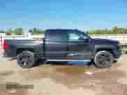 2017 Chevrolet Silverado 1500 LTZ z VIN 3GCUKSEJ5HG490158, wystawiony jako IAAI lot #43144365 z przebiegiem 184 956 mil mil oraz . Historia ofert i sprzedaży dostępna na DreamBid. Obrazek 13.