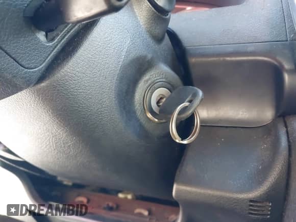 2015 Toyota Camry SE with VIN 4T1BF1FK4FU885659, listed as a IAAI auction lot 43585425 with 296,518 mi miles and . Bid and sale history available at DreamBid. Image 11.