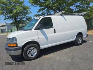 2021 Chevrolet Express Cargo with VIN 1GCWGAF72M1167380, listed as a Copart auction lot 62544795 with 84,845 mi miles and Clean title. Bid and sale history available at DreamBid. Image 1.