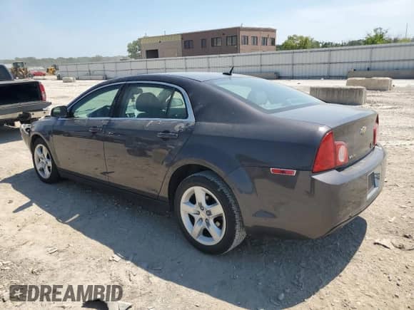 2010 Chevrolet Malibu 1LS с VIN 1G1ZB5EB7AF230084, выставлен на аукционе Copart как лот 69370805 с пробегом Не указан миль и Списание • Salvage title. История ставок и продаж доступна на DreamBid. Изображение 2.