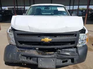 2013 Chevrolet Silverado 1500 Work Truck z VIN 1GCNCPEX9DZ248650, wystawiony jako IAAI lot #43394520 z przebiegiem 177 558 mil mil oraz . Historia ofert i sprzedaży dostępna na DreamBid. Obrazek 6.