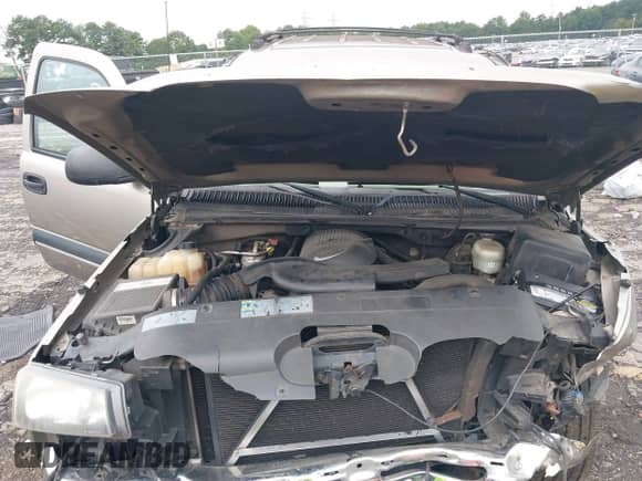 2003 Chevrolet Avalanche с VIN 3GNEC13T43G287438, выставлен на аукционе IAAI как лот 42913480 с пробегом 276 835 миль миль и . История ставок и продаж доступна на DreamBid. Изображение 10.