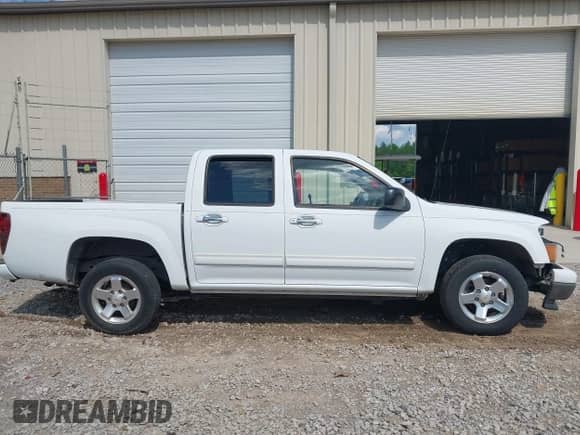 2010 Chevrolet Colorado 1LT z VIN 1GCDSCDE8A8136835, wystawiony jako IAAI lot #42139723 z przebiegiem 102 529 mil mil oraz . Historia ofert i sprzedaży dostępna na DreamBid. Obrazek 14.