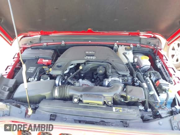 2020 Jeep Wrangler Sport S with VIN 1C4GJXAG3LW308281, listed as a IAAI auction lot 42640382 with 7,695 mi miles and . Bid and sale history available at DreamBid. Image 10.