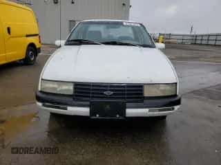1993 Chevrolet Corsica LT z VIN 1G1LT53T4PY262289, wystawiony jako Copart lot #81687643 z przebiegiem 236 597 mil mil oraz Czysty tytuł • Clean title. Historia ofert i sprzedaży dostępna na DreamBid. Obrazek 5.